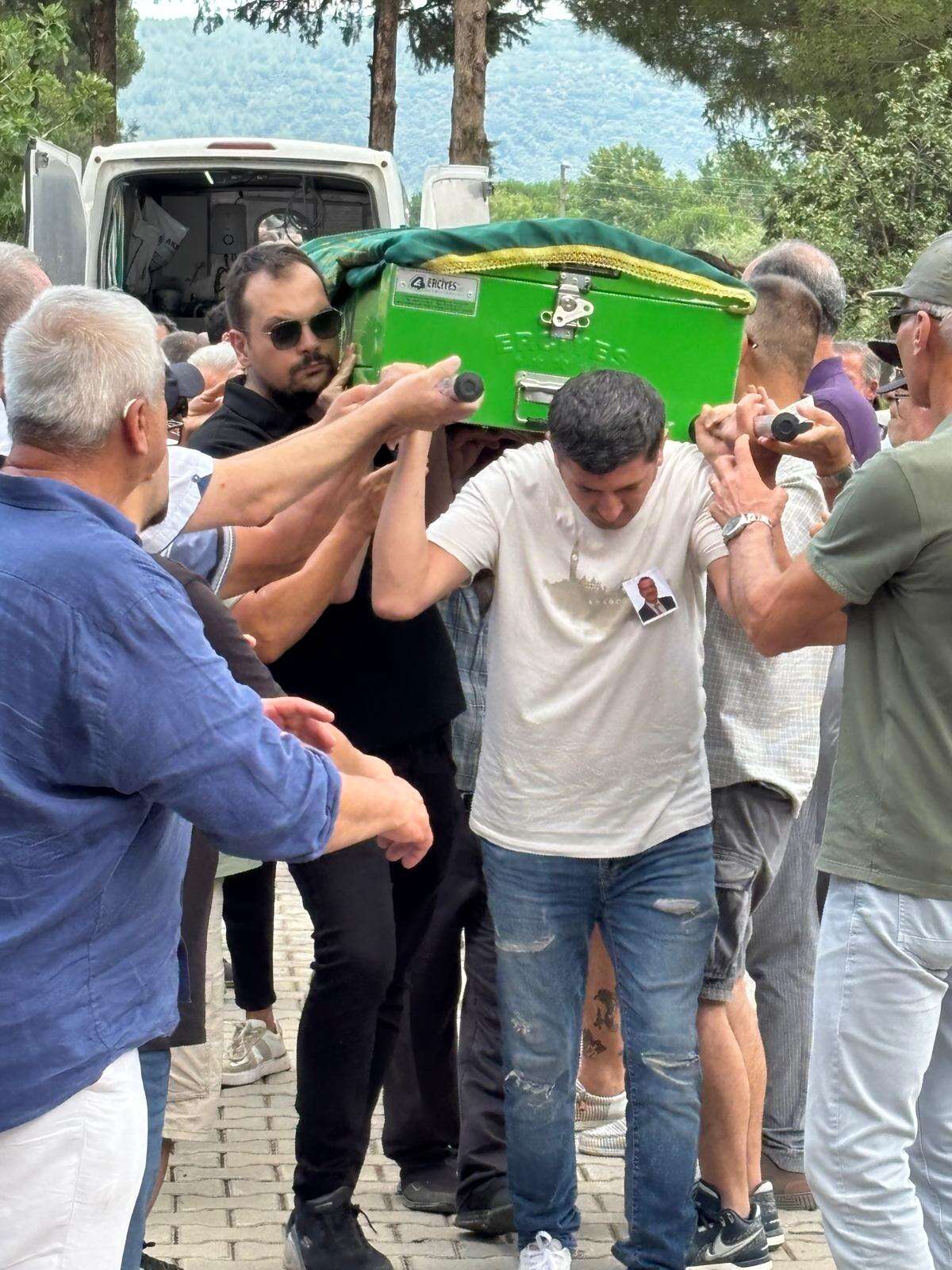 Muğla Emlak Camiası Yasta: Sevilen Emlakçı Koray Helvacı Son Yolculuğuna Dualarla Uğurlandı 1